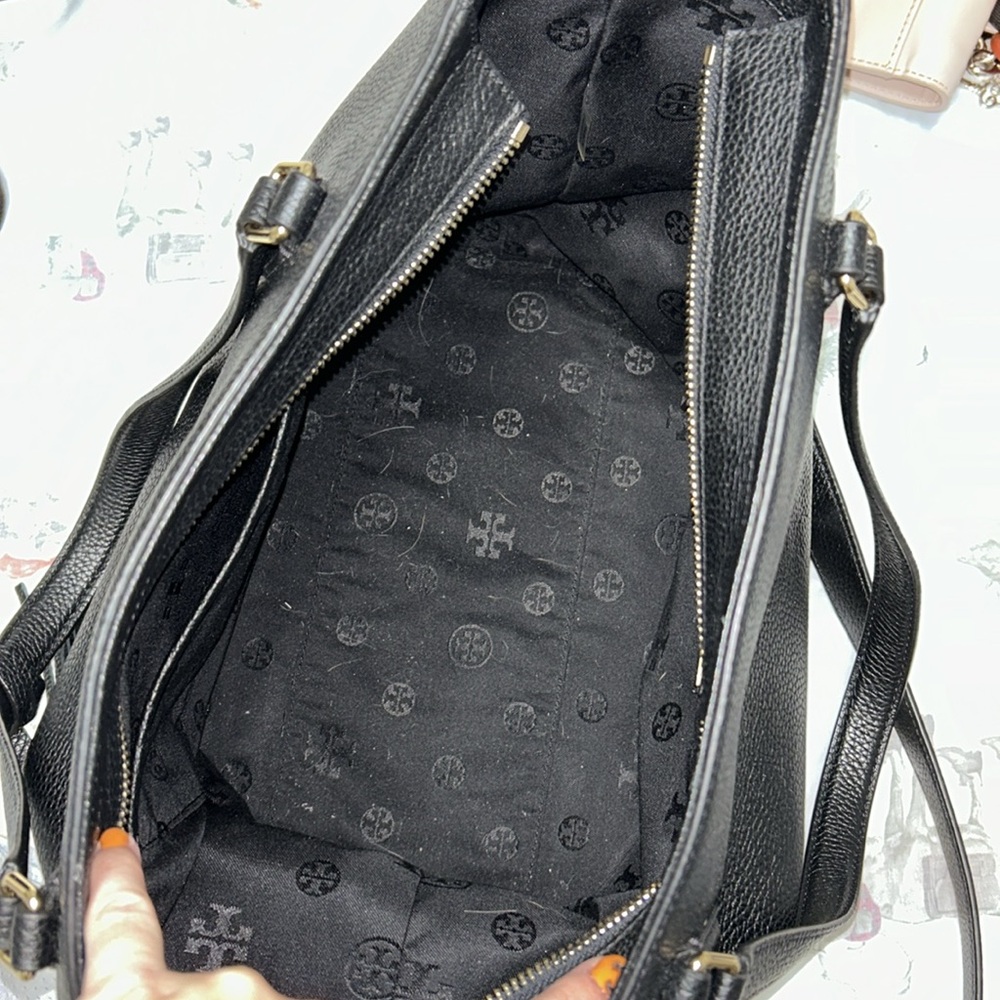 Tory Burch purse - Picture 4 of 6